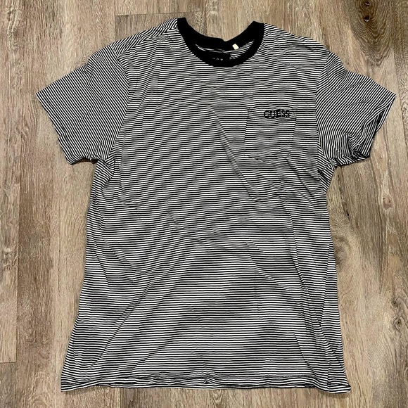GUESS Striped Pocket Tee - Picture 1 of 3